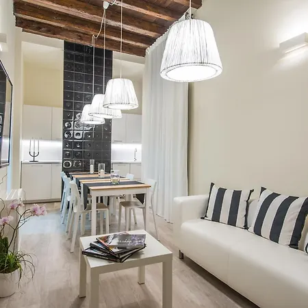 Luxuryenne * Cagliari